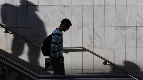 Αύξηση «ρεκόρ» των νέων ανέργων το 2025 σε παγκόσμιο επίπεδο - Εκτός αγοράς εργασίας 67 εκατ.