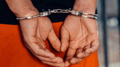 Τροχαίο Λιοσίων: Ποινική δίωξη για δύο κακουργήματα σε βάρος του 16χρονου Σουδανού