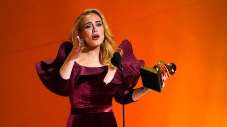 Adele για Σελίν Ντιόν: Τα λόγια δεν θα μπορέσουν ποτέ να περιγράψουν τι σημαίνεις για μένα