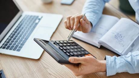 «Σαρώνει» η φοροδιαφυγή: «Πρωταθλητές» τα συνεργεία αυτοκινήτων, ποιοι κλάδοι ακολουθούν