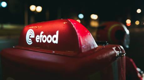Το efood μπαίνει στα χωράφια (και) των τραπεζών - Ξεκινάει να παρέχει δάνεια