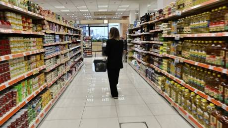 Αυτή είναι η λίστα με τα 61 προϊόντα στα οποία μπαίνει πλαφόν στο περιθώριο κέρδους