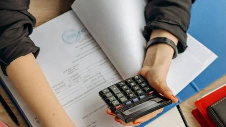 Τέλος οι διώξεις για χρέη σε Εφορία και ΕΦΚΑ - Τι προβλέπει νέα διάταξη μετά την πτώχευση