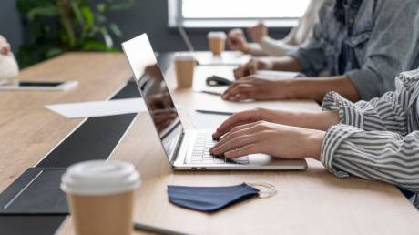 Σε πλήρη εφαρμογή από τη Δευτέρα το «ΕΡΓΑΝΗ ΙΙ»  – Τα οφέλη για επιχειρήσεις και εργαζόμενους