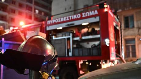 Φωτιά ξέσπασε σε διαμέρισμα στο Νέο Κόσμο