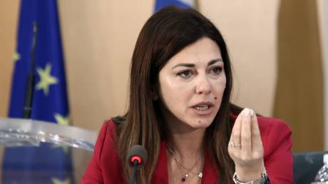 Πρόσληψη 36.000 αναπληρωτών μέχρι το τέλος του Σεπτεμβρίου ανακοίνωσε η Ζαχαράκη