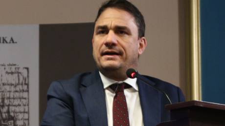 Τσουκαλάς: Η κυβέρνηση διαστρεβλώνει την πραγματικότητα - À la carte ο σεβασμός στη δικαιοσύνη