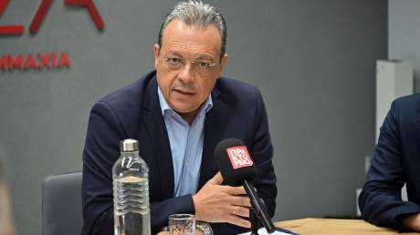 Έκκληση Φάμελλου για προοδευτικό «μέτωπο» με αποστάσεις από Καρυστιανού