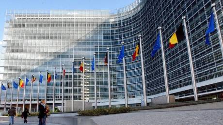 Σύσταση Κομισιόν στην Ελλάδα για επανεξέταση 1.236 φοροαπαλλαγών - Τι αναφέρει για diesel