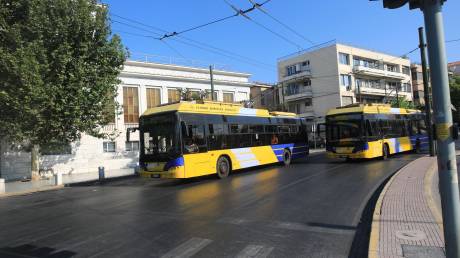 Ξεκινά το «λίφτινγκ» των αστικών συγκοινωνιών - Από την Κυριακή το ξήλωμα των καλωδίων των τρόλεϊ