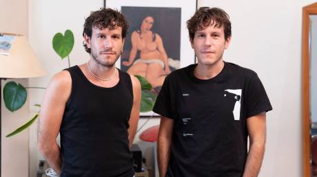 Μιχάλης και Παντελής Καλογεράκης: Η ποίηση, το ρεμπέτικο και η τέχνη που ζούμε