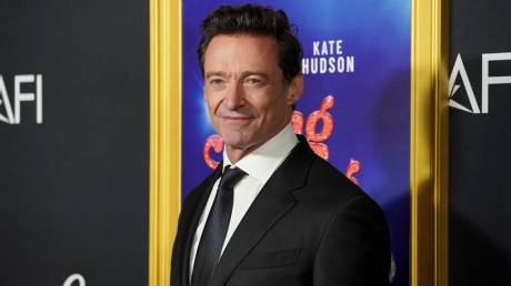 Ο Χιου Τζάκμαν τραγούδησε για τα 95α γενέθλια του Ρούπερτ Μέρντοχ