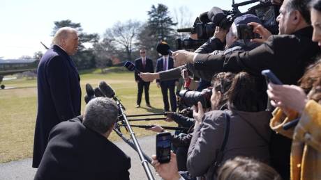 «Παράθυρο» Τραμπ σε επίθεση στο Ιράν: «Δεν θέλω αλλά μερικές φορές πρέπει»