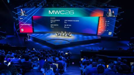 MWC Barcelona: Οι Ευρωπαίοι πάροχοι προειδοποιούν την ΕΕ ότι εμποδίζει τις επενδύσεις