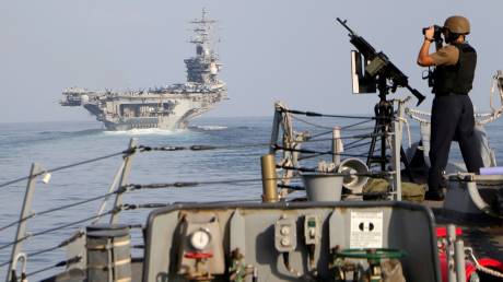 «Αν δεν συμμορφωθείτε θα χρησιμοποιηθεί βία»: Πώς οι ΗΠΑ εφαρμόζουν το μπλόκο στο Ορμούζ