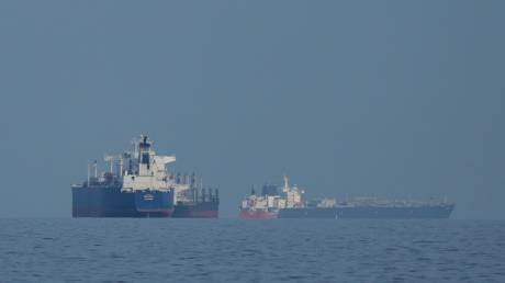 CNNi: Πετρελαιοφόρο υπό κυρώσεις διέσχισε το Ορμούζ, αψηφώντας τον αποκλεισμό του Τραμπ