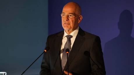Ευρωπαϊκή αμυντική ασπίδα στα πρότυπα της «Ασπίδας του Αχιλλέα» ζήτησε από τη Βενετία ο Ν. Δένδιας
