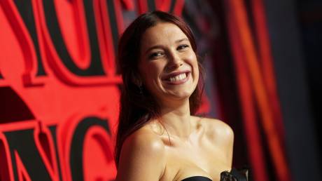 Αποχωρεί η Μίλι Μπόμπι Μπράουν από την ταινία για τους Ολυμπιακούς: Stop από το Netflix στο πρότζεκτ