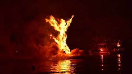 Τα έθιμα του Πάσχα στα Δωδεκάνησα και τις Κυκλάδες: Η τιμωρία, τα θρονιά και οι ξυπνητάδες