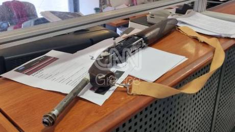 Αυτή είναι η καραμπίνα με την οποία πυροβόλησε ο 89χρονος σε Κεραμεικό και Εφετείο
