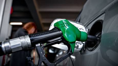 Συνεχίζεται η πτώση στο brent  - Πότε θα φανεί η υποχώρηση στα πρατήρια καυσίμων
