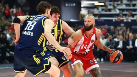 Ολυμπιακός - Φενέρμπαχτσε 79-61: Στον τελικό οι «ερυθρόλευκοι»