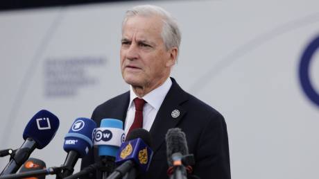 Η Νορβηγία θα τεθεί υπό την πυρηνική ομπρέλα της Γαλλίας