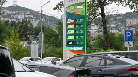 Ρωσία: Με κουπόνια η αγορά βενζίνης στην Κριμαία λόγω έλλειψης καυσίμων