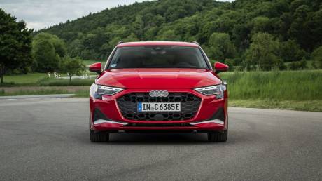 Η Audi ανανέωσε το A3 κάνοντάς το πιο ψηφιακό και με αναβαθμισμένα συστήματα υποβοήθησης