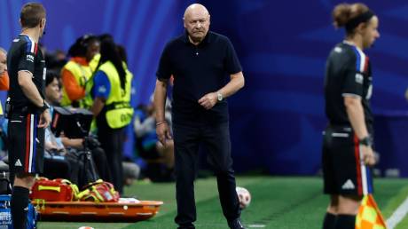 Μουντιάλ 2026: Ο Κούμπεκ παραιτήθηκε απ’ τον πάγκο της Τσεχίας