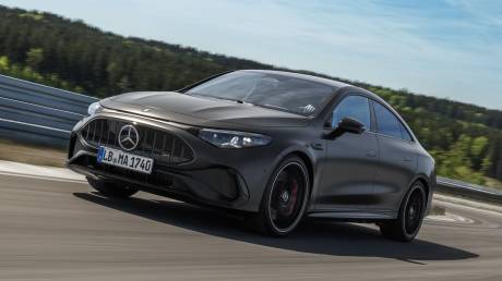 Η νέα Mercedes-AMG CLA 45 είναι ηλεκτρική και αποδίδει 680 ίππους