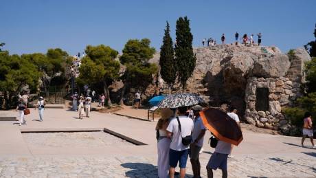 Καύσωνας: Οι 28 περιοχές που ξεπέρασαν τους 40 βαθμούς - Πού «έγραψε» 43άρι το θερμόμετρο