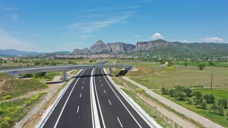 Το μεσημέρι της Παρασκευής 24/7 τίθενται σε πλήρη κυκλοφορία και τα 182,1 χλμ του Ε65