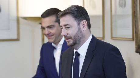 «Πυρά» ΠΑΣΟΚ σε Τσίπρα: «Υπήρξε πρότυπο για τον Μητσοτάκη - Τα ανέκδοτα να μας τα λέτε ένα, ένα»