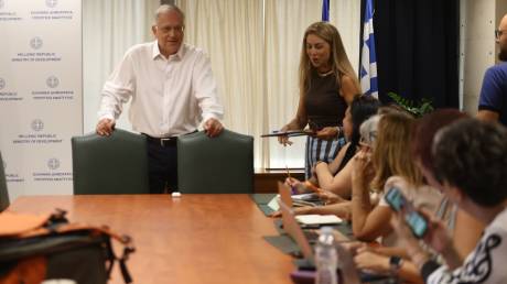 Σούπερ Μάρκετ: Πάνω από 1.700 κωδικοί με μέση μείωση 9,5% - Τι ισχύει για κρέας και επώνυμα προϊόντα
