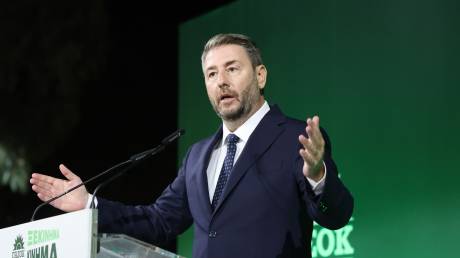 Ανδρουλάκης: Επαναφορά 13ης σύνταξης, προστασία πρώτης κατοικίας και έλεγχος απευθείας αναθέσεων