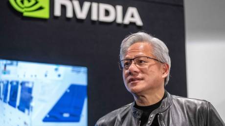Τζένσεν Χουάνγκ, Nvidia: «Να κλείσουν οι εταιρείες ΑΙ που δεν μπορούν να ελέγξουν τα μοντέλα τους»