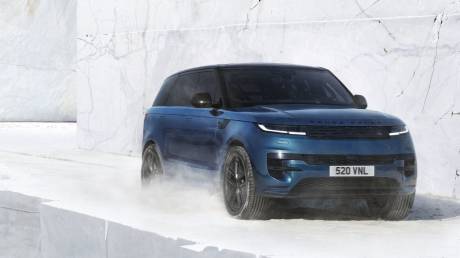 Το νέο, ηλεκτρικό Range Rover Sport έχει έως 550 ίππους