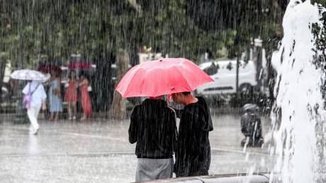 Κακοκαιρία: Βελτίωση τις επόμενες ημέρες, νέα επιδείνωση από την Κυριακή - Η πρόγνωση Κολυδά