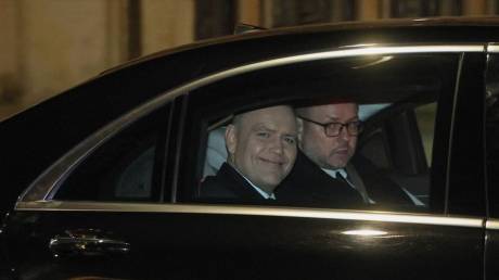 Πολιτική κρίση στην Πολωνία: Στο Συνταγματικό Δικαστήριο που είναι σε αστυνομικό κλοιό ο πρόεδρος