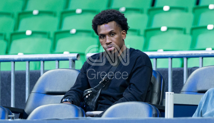 Hellenic Championship ATP 250: Ο Τι Τζέι Σορτς παρακολουθεί τένις στο Telekom Center Athens