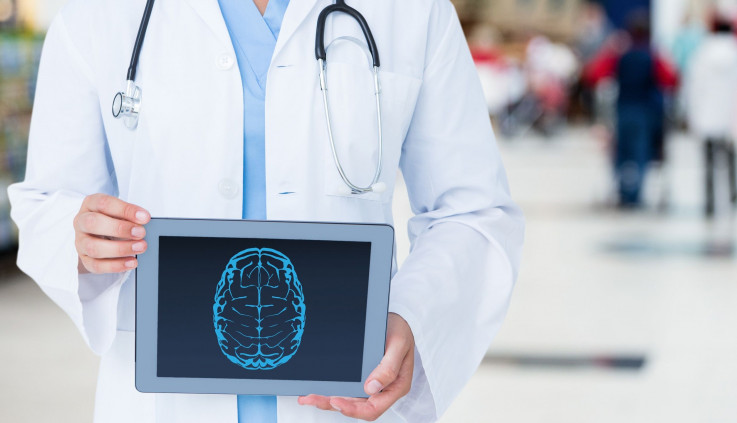 Επιστήμη και ανθρωποκεντρική προσέγγιση χαρίζουν ξανά ζωή σε ασθενείς με όγκους του εγκεφάλου