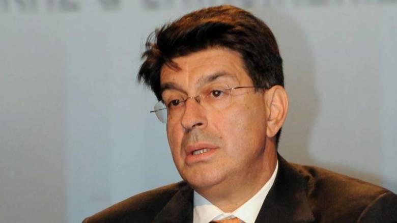 ΣΕΒ: Δημοσιονομική προσαρμογή όχι με αυξήσεις φόρων αλλά με μειώσεις δαπανών