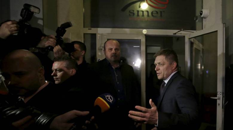 Σλοβακία: Αποδυναμωμένος ο νικητής των εκλογών Ρόμπερτ Φίτσο
