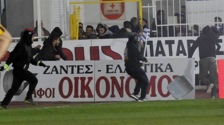 Με αφαίρεση 3 βαθμών τιμωρήθηκαν Ατρόμητος και ΑΕΚ για τα επεισόδια στον αγώνα πρωταθλήματος