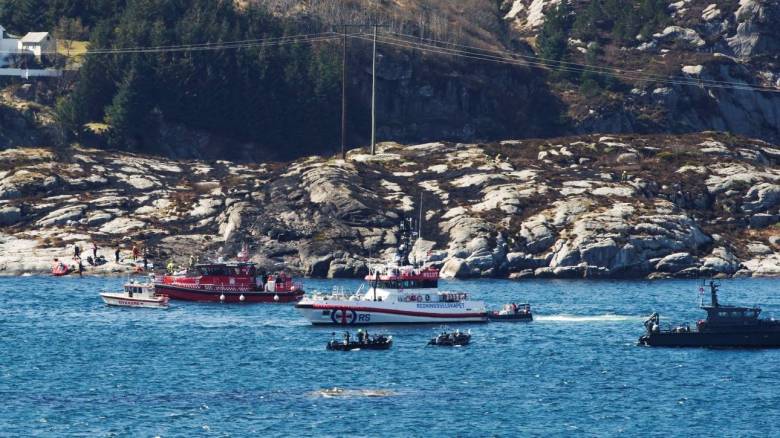 Νορβηγία: Νεκροί όλοι οι επιβάτες του ελικοπτέρου που συνετρίβη