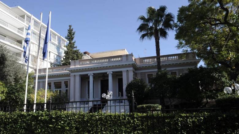 Υπό πίεση η κυβέρνηση για φορολογικό-ασφαλιστικό - Τι λέει το Μαξίμου