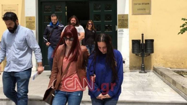 Μήνυση κατά αγνώστων για αρπαγή κατέθεσαν οι γονείς της Μαρίας