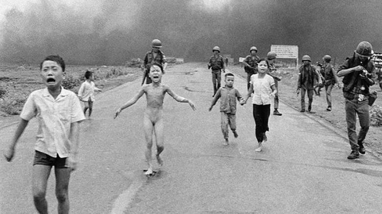 Το Facebook παραδέχεται το λάθος για το «κορίτσι της ναπάλμ»