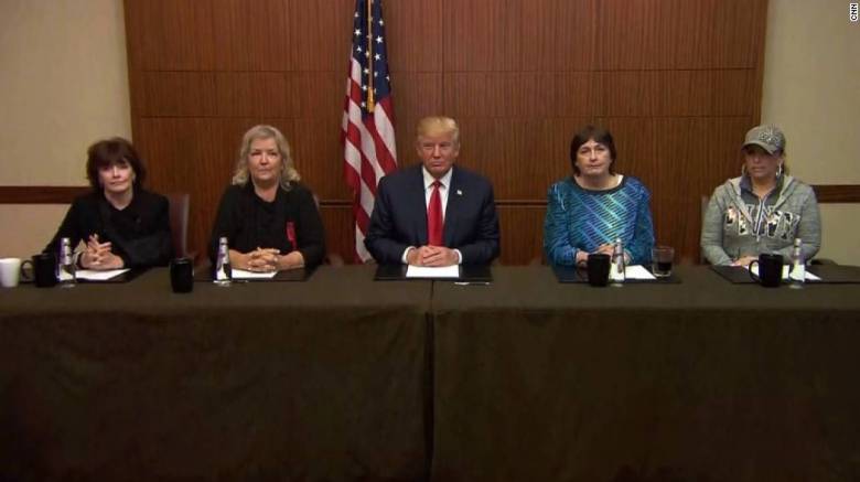 Εκλογές ΗΠΑ 2016: αιφνιδιασμός Τραμπ λίγο πριν από το ντιμπέιτ